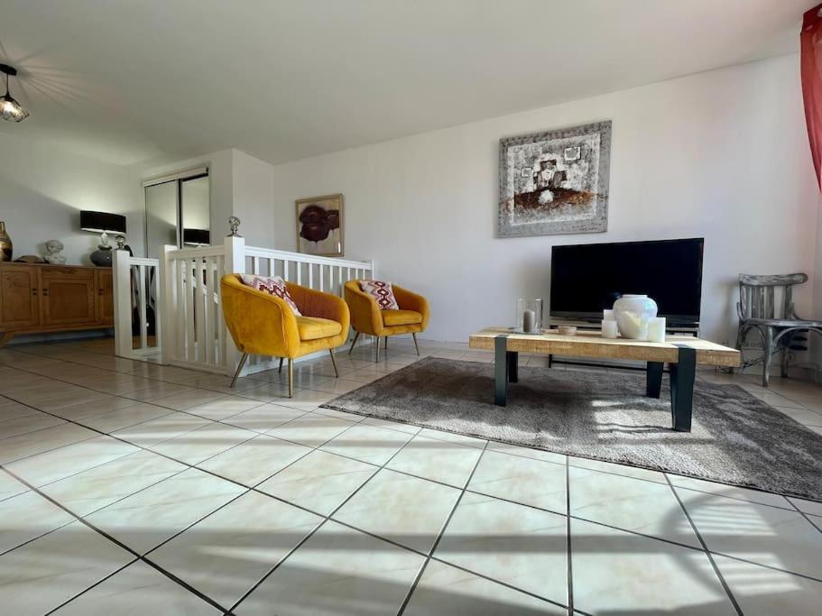 Duplex 70M2 - Vue Cite Medievale - Parking Gratuit Carcassonne Buitenkant foto